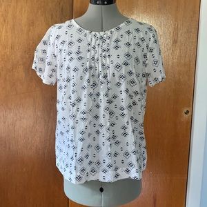 Gap white & black arrow print blouse L